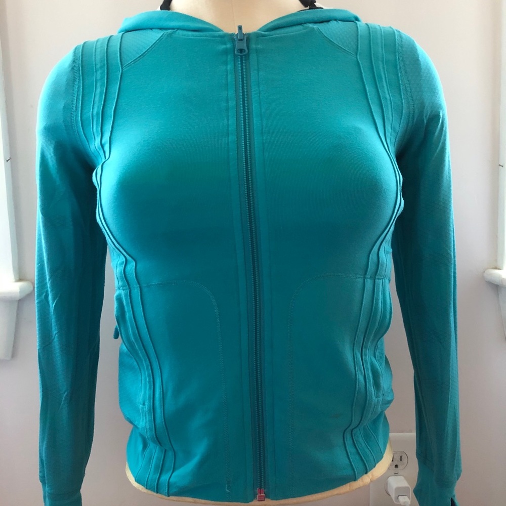 IVIVVA Reversible Jacket